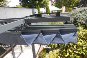 Pergola Latin 80, TREEDK dentální klinika, Opava, realizace Bohemiaflex CS