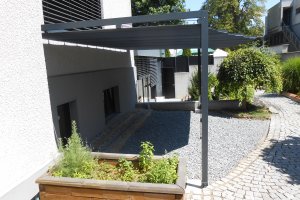 Pergola Latin 80, TREEDK dentální klinika, Opava, realizace Bohemiaflex CS