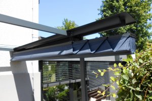 Pergola Latin 80, TREEDK dentální klinika, Opava, realizace Bohemiaflex CS